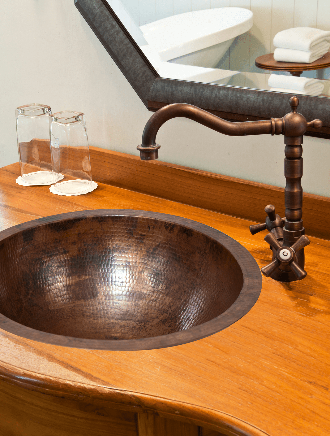 17" Round Hammered Copper Bathroom Sink - Daphs Designs